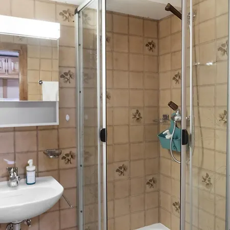 Cosy Avec Piscine Intérieure - Vue Montagne