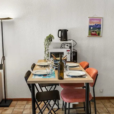 Cosy Avec Piscine Interieure - Vue Montagne Apartman *