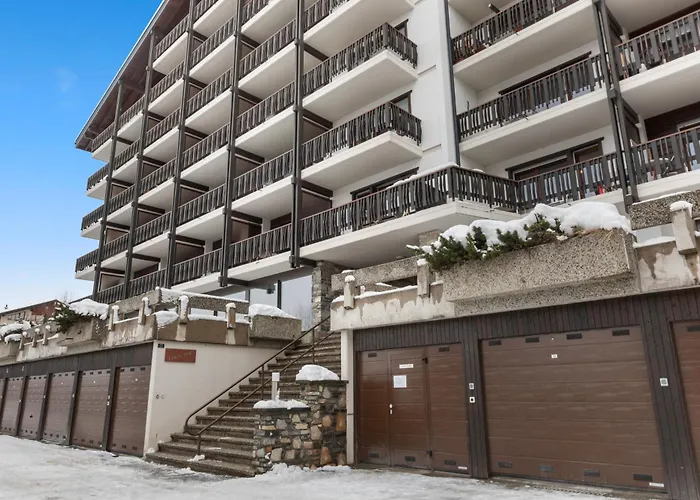 Cosy Avec Piscine Intérieure - Vue Montagne Apartamento Nendaz