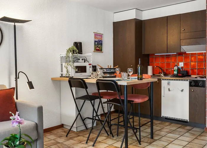 Cosy Avec Piscine Intérieure - Vue Montagne *