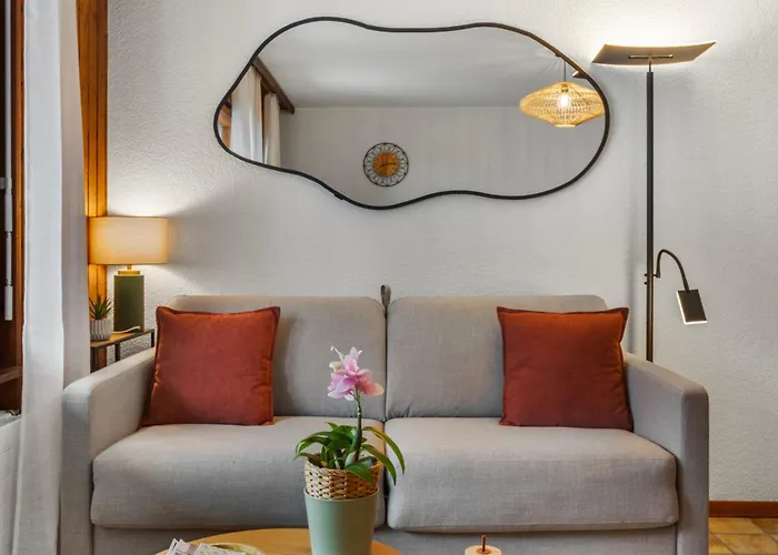 Appartamento Cosy Avec Piscine Intérieure - Vue Montagne *